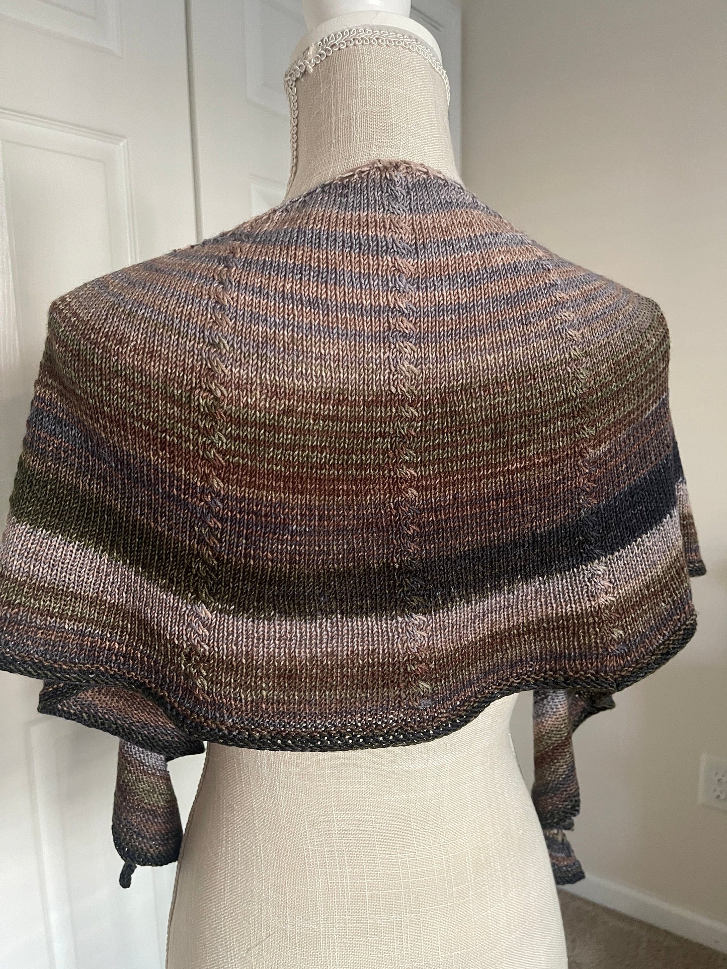 Mountaintop Yarn Canyon Ridge Crescent Shawl Pattern Needlecraft Patterns