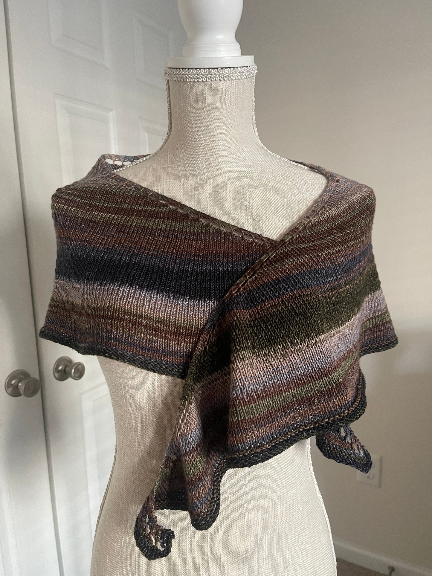Mountaintop Yarn Canyon Ridge Crescent Shawl Pattern Needlecraft Patterns