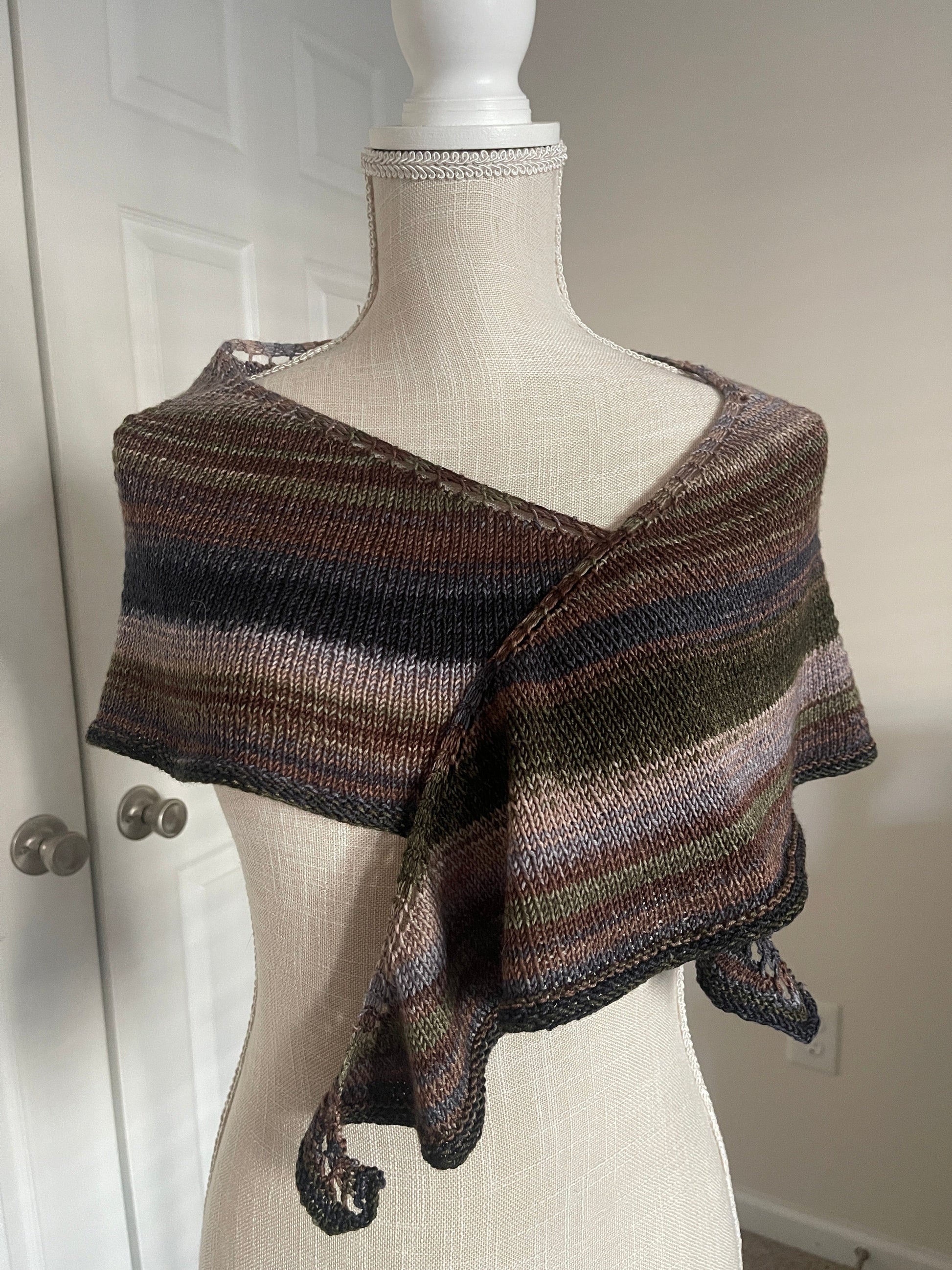 Mountaintop Yarn Canyon Ridge Crescent Shawl Pattern Needlecraft Patterns