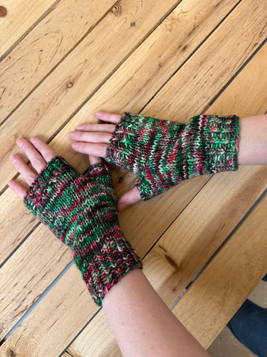 Mountaintop Yarn Fairy Floss Fingerless Mitts- Digital Pattern Needlecraft Patterns