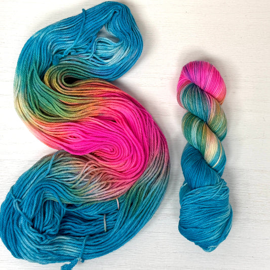 Mountaintop Yarn Flamingo Sunset Yarn