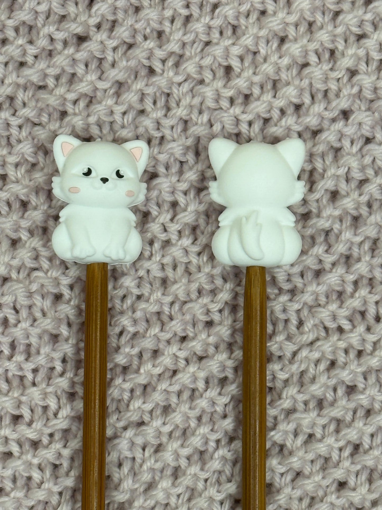 Mountaintop Yarn White Cat - Point Protectors Point Protectors