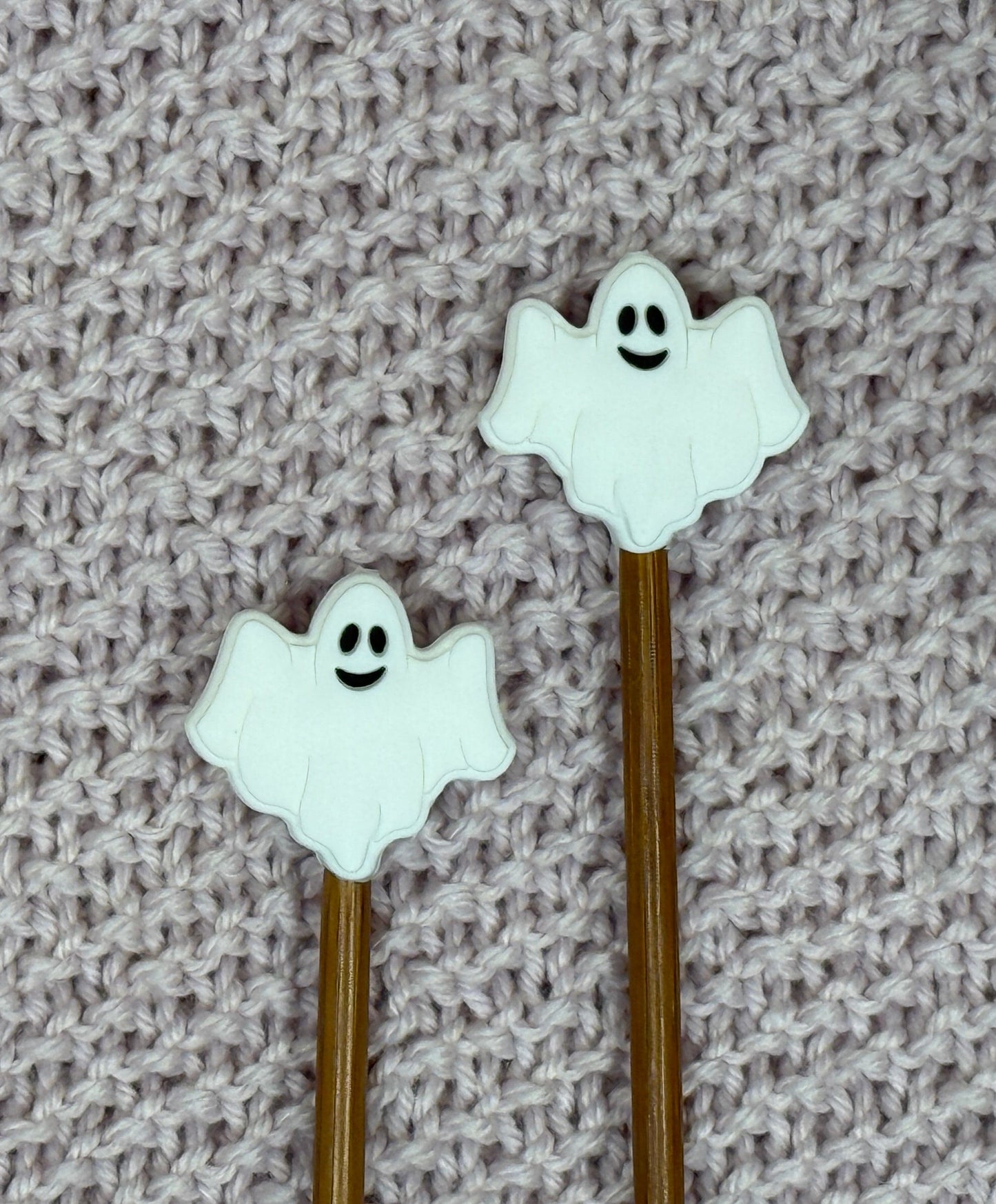 Mountaintop Yarn White Ghost - Point Protectors Point Protectors