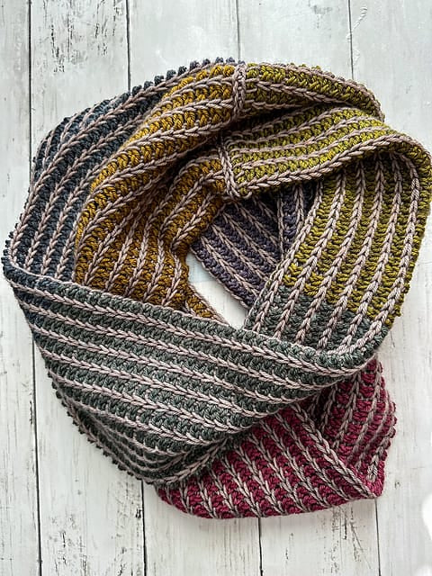 Cordillera Infinity Scarf (DK)