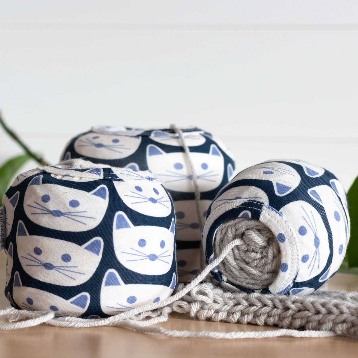 binkwaffle Kitty Yarn Cozy Bags