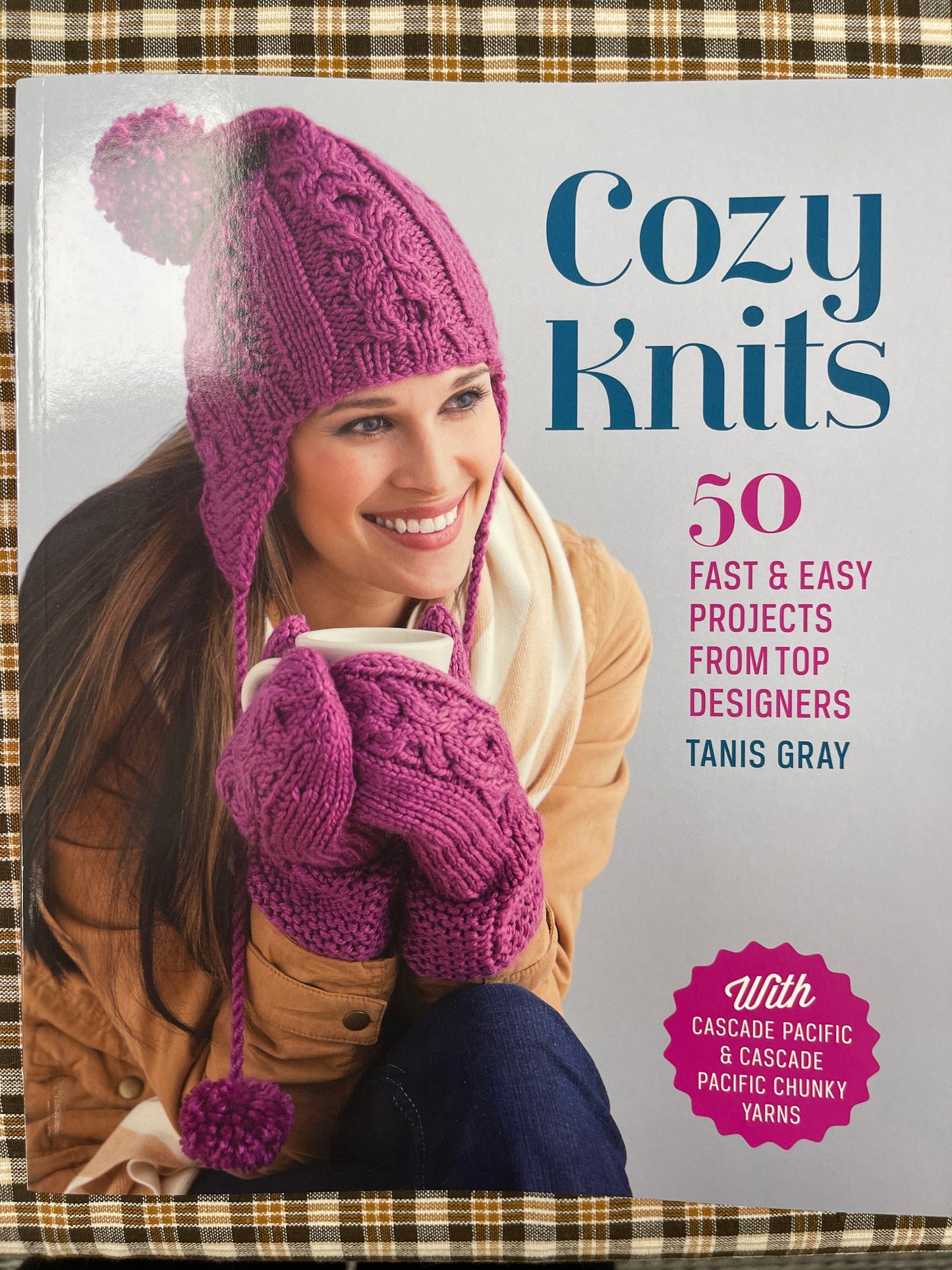 Cascade Yarns Cozy Knits - 50 Fast & Easy Projects from Top Designers - Pattern Book Patterns