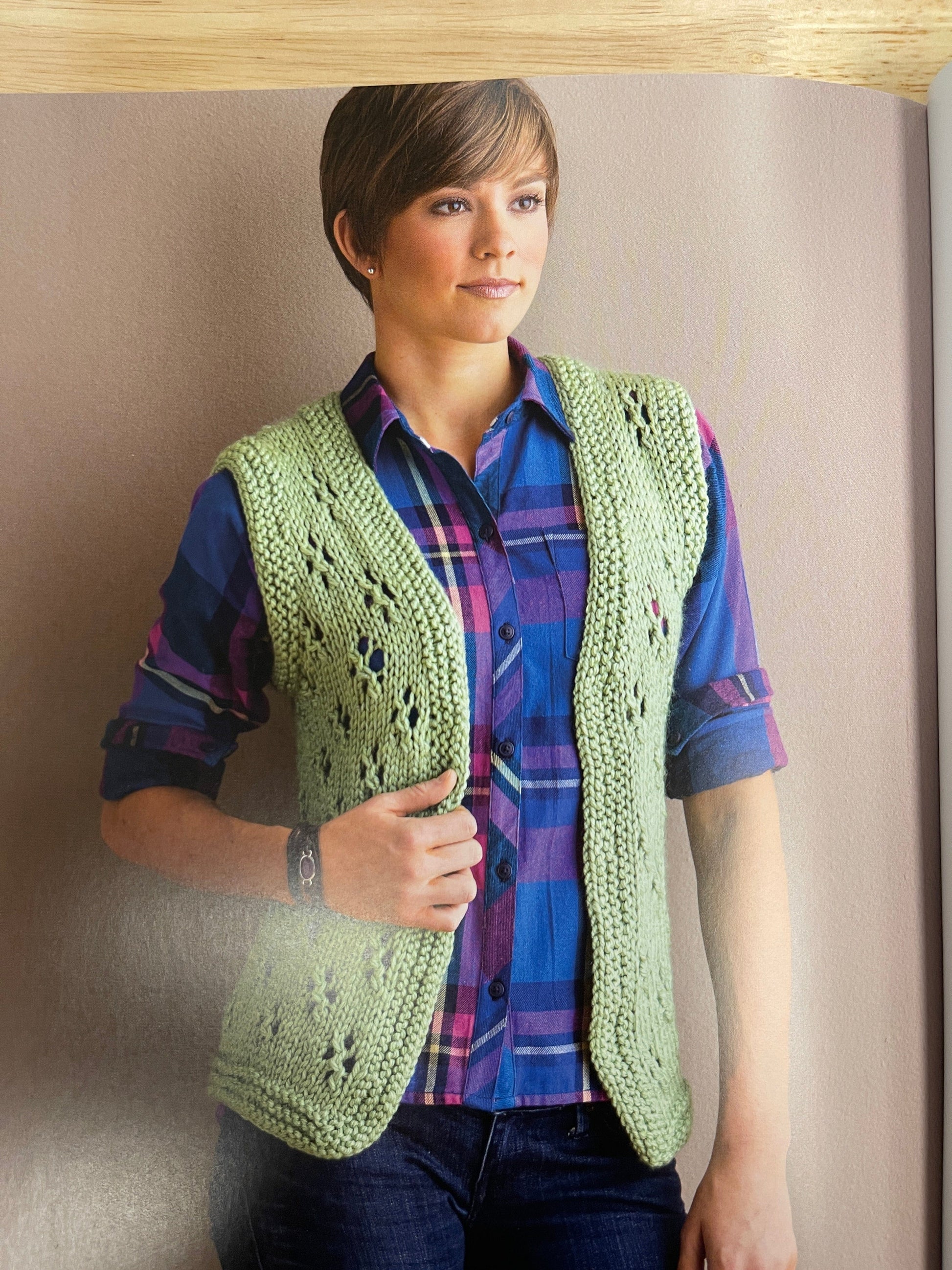 Cascade Yarns Cozy Knits - 50 Fast & Easy Projects from Top Designers - Pattern Book Patterns