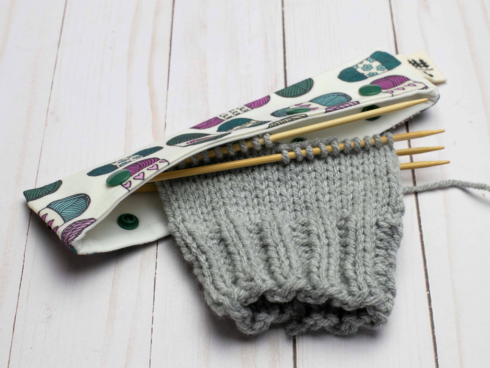 Fox & Pine Stitches Yarn Skein | DPN Holder Needle Holders