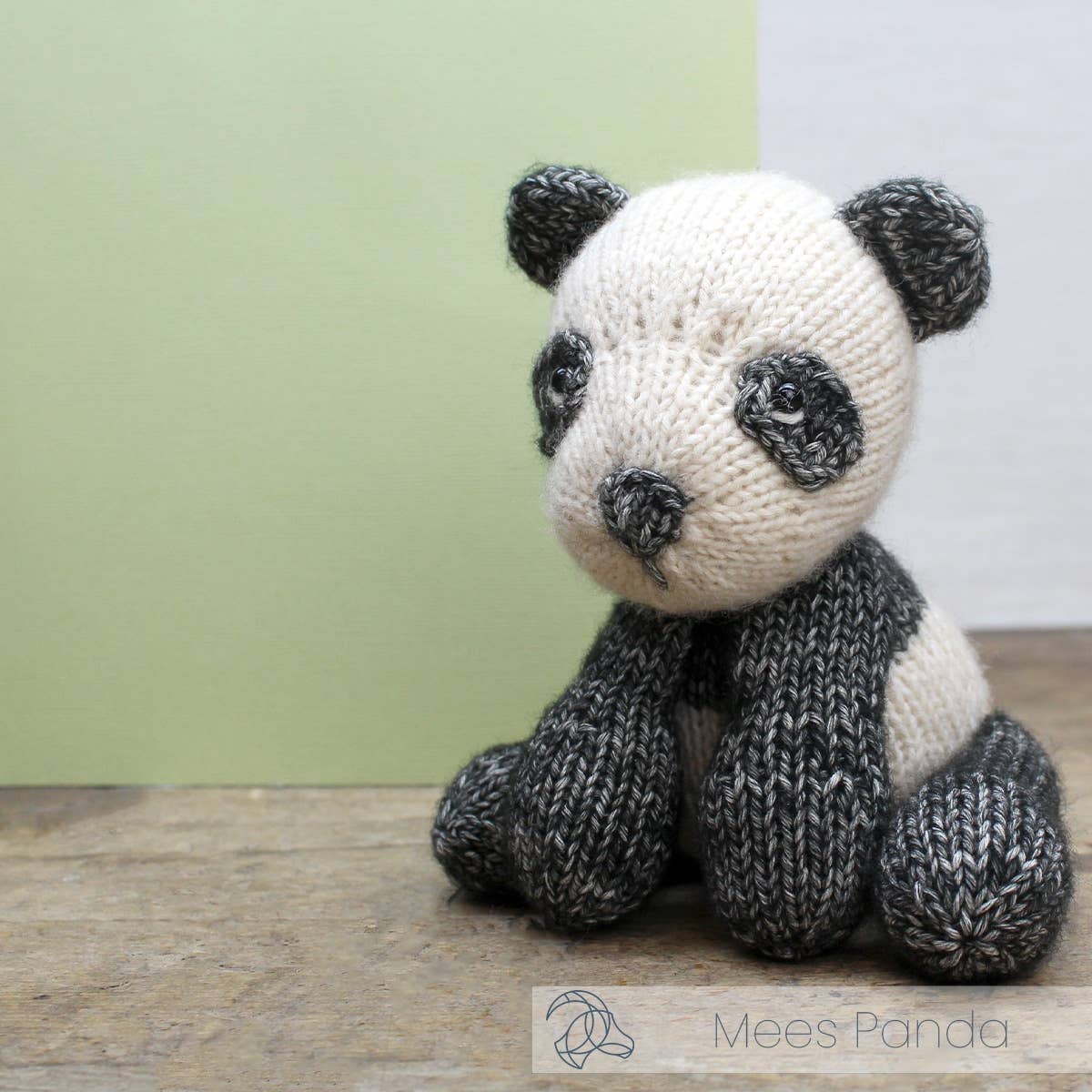 Hardicraft DIY Knitting Kit - Mees Panda Yarn