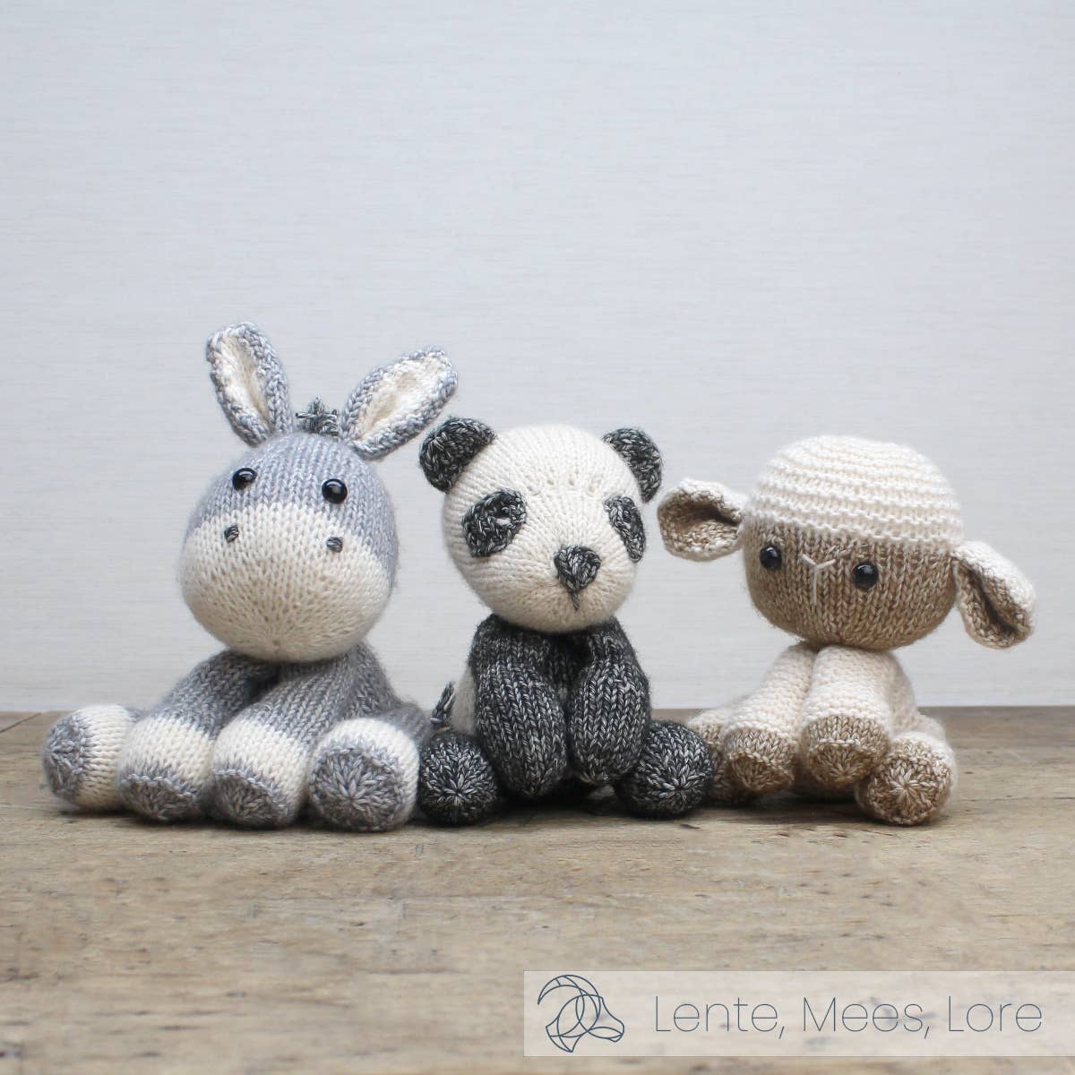 Hardicraft DIY Knitting Kit - Mees Panda Yarn