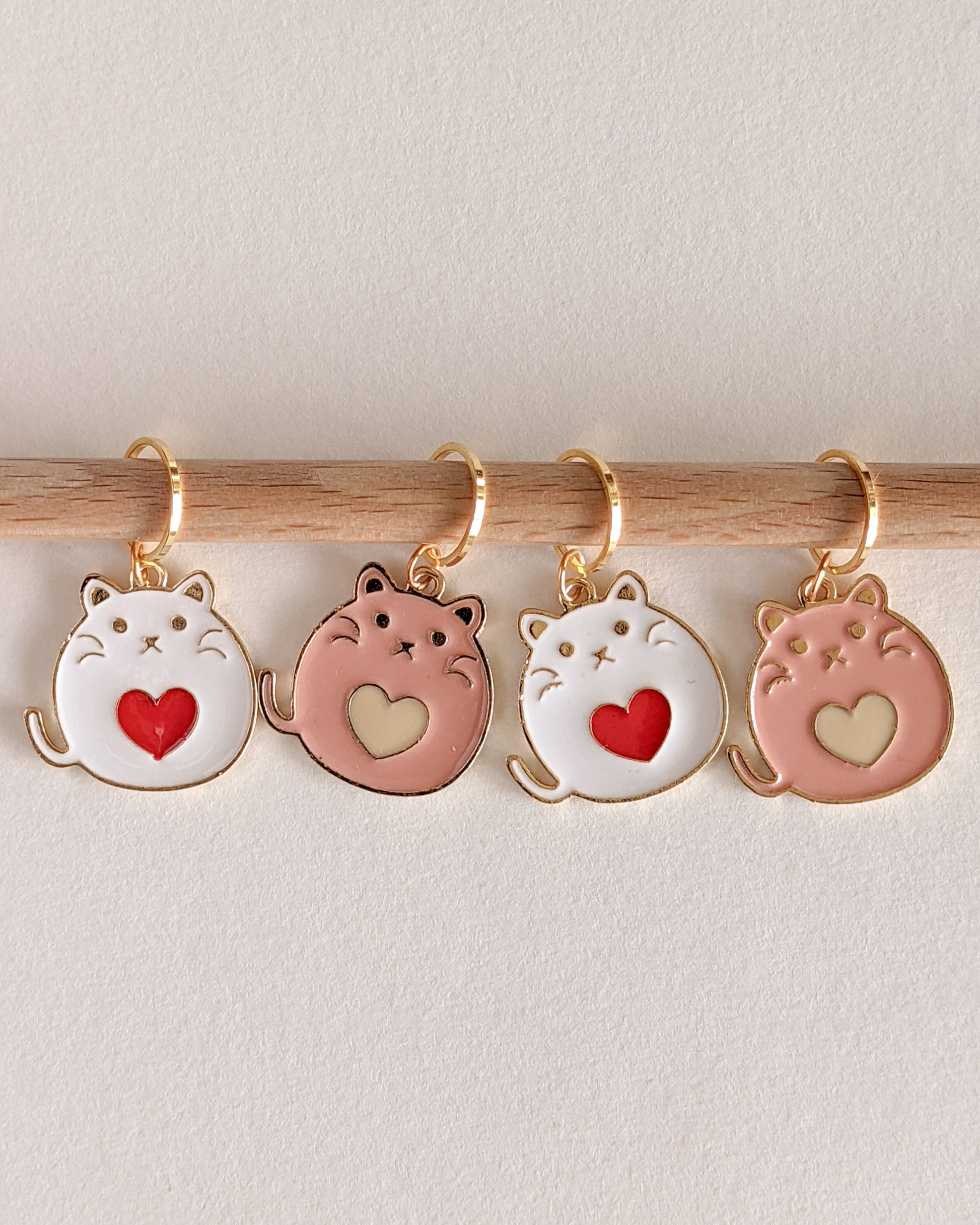 Hello Kim - Kim Chui Heart Cats Marker Rings Stitch markers