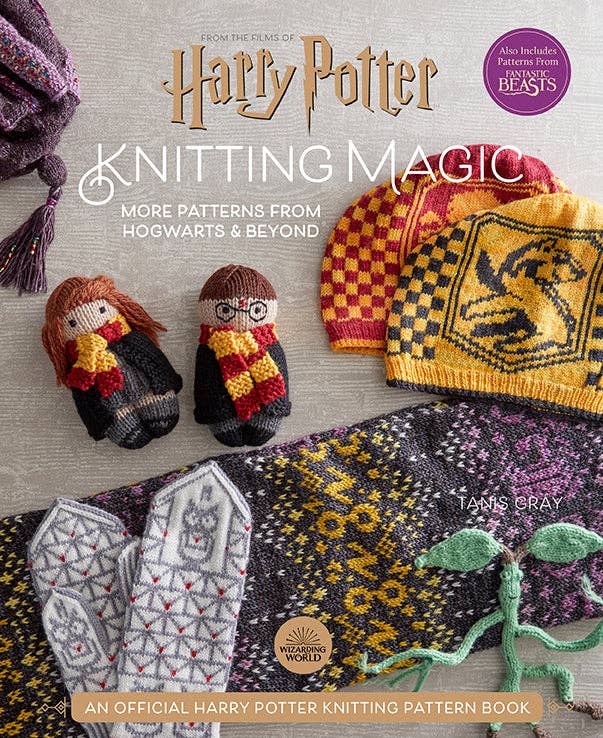 Insight Editions - #1 Pop Culture Publisher Harry Potter: Knitting Magic: More Patterns From Hogwarts and Beyond
