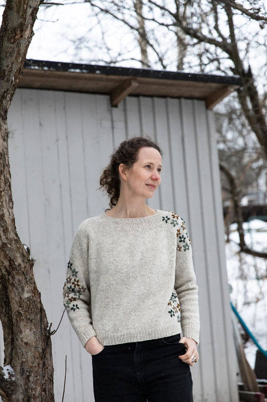 Laine Publishing 52 Weeks of Scrap Yarn: Projects for Crafters Book