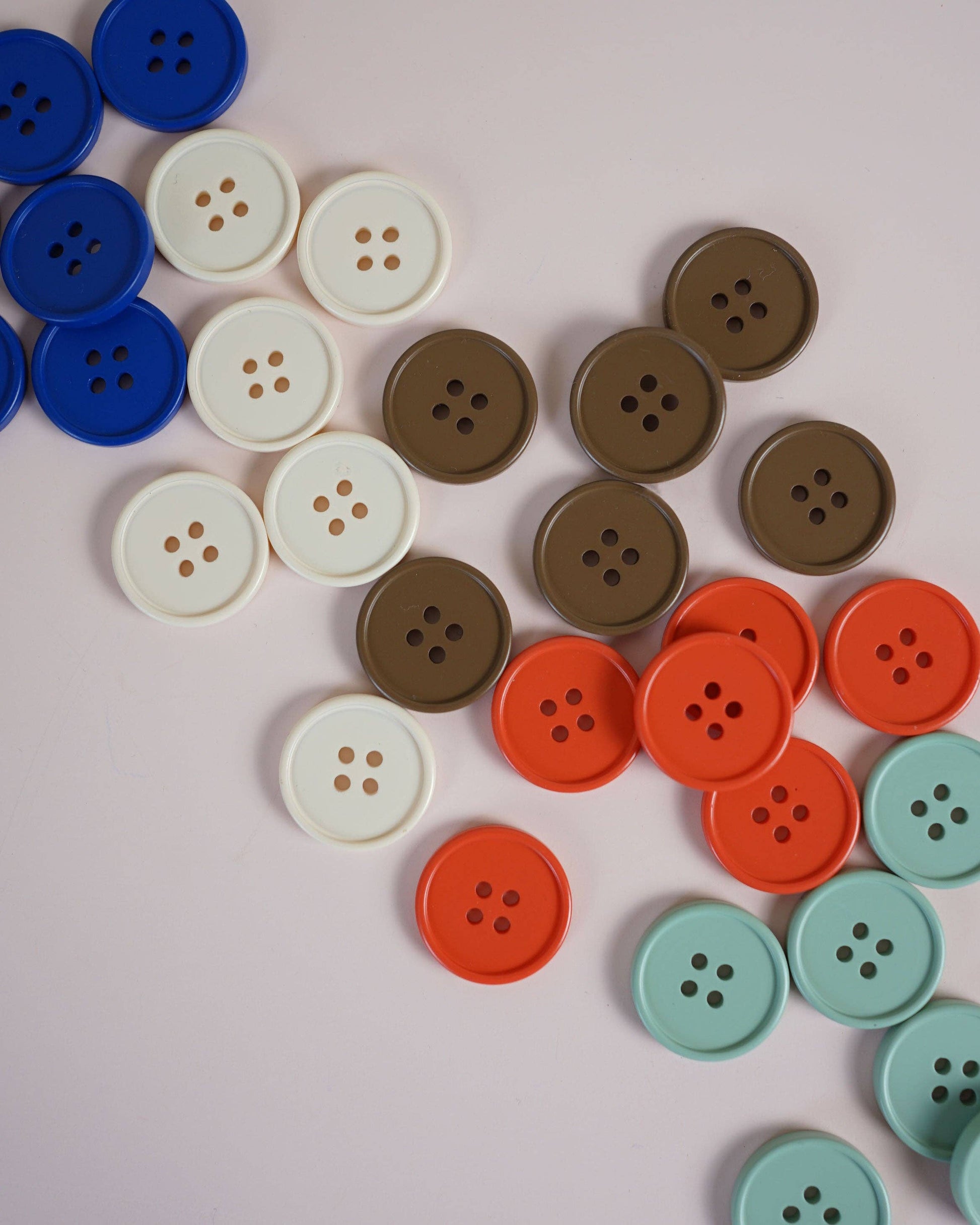 Matchy Matchy Sewing Club Set of 6 Sage Retro Buttons