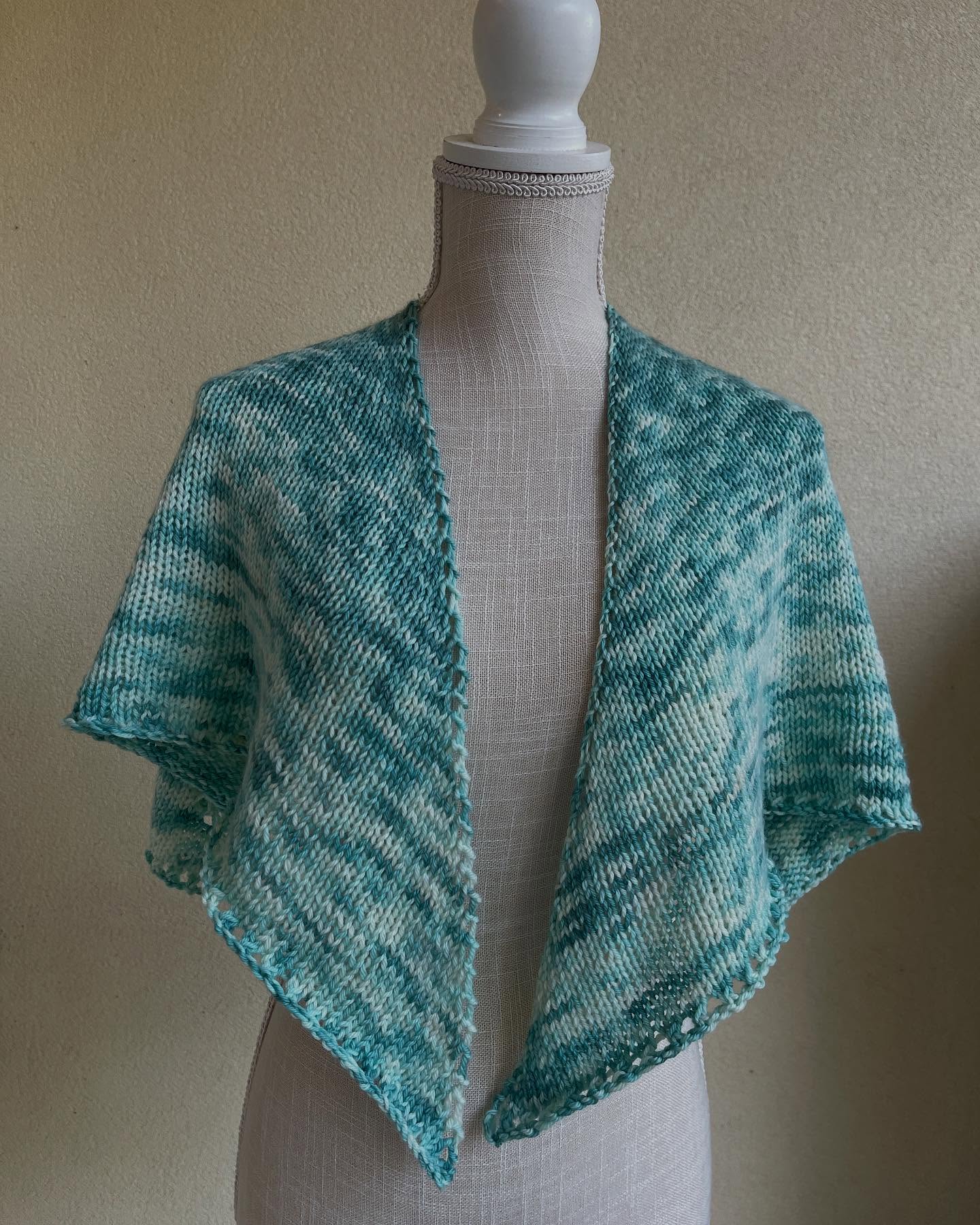 Mountaintop Yarn Basic Square Shawl - Digital Pattern Needlecraft Patterns