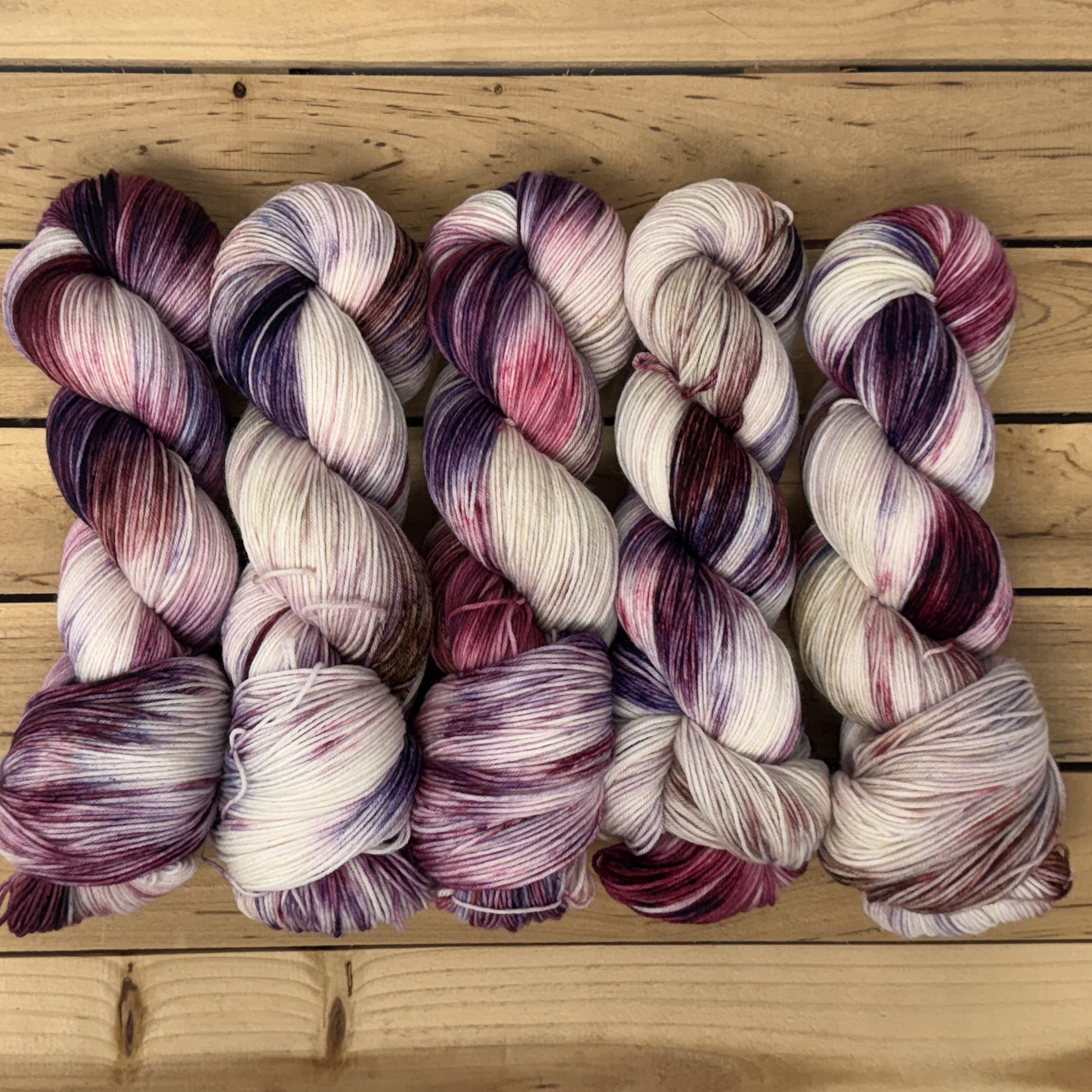 Mountaintop Yarn Berry Pie a’la Mode Yarn