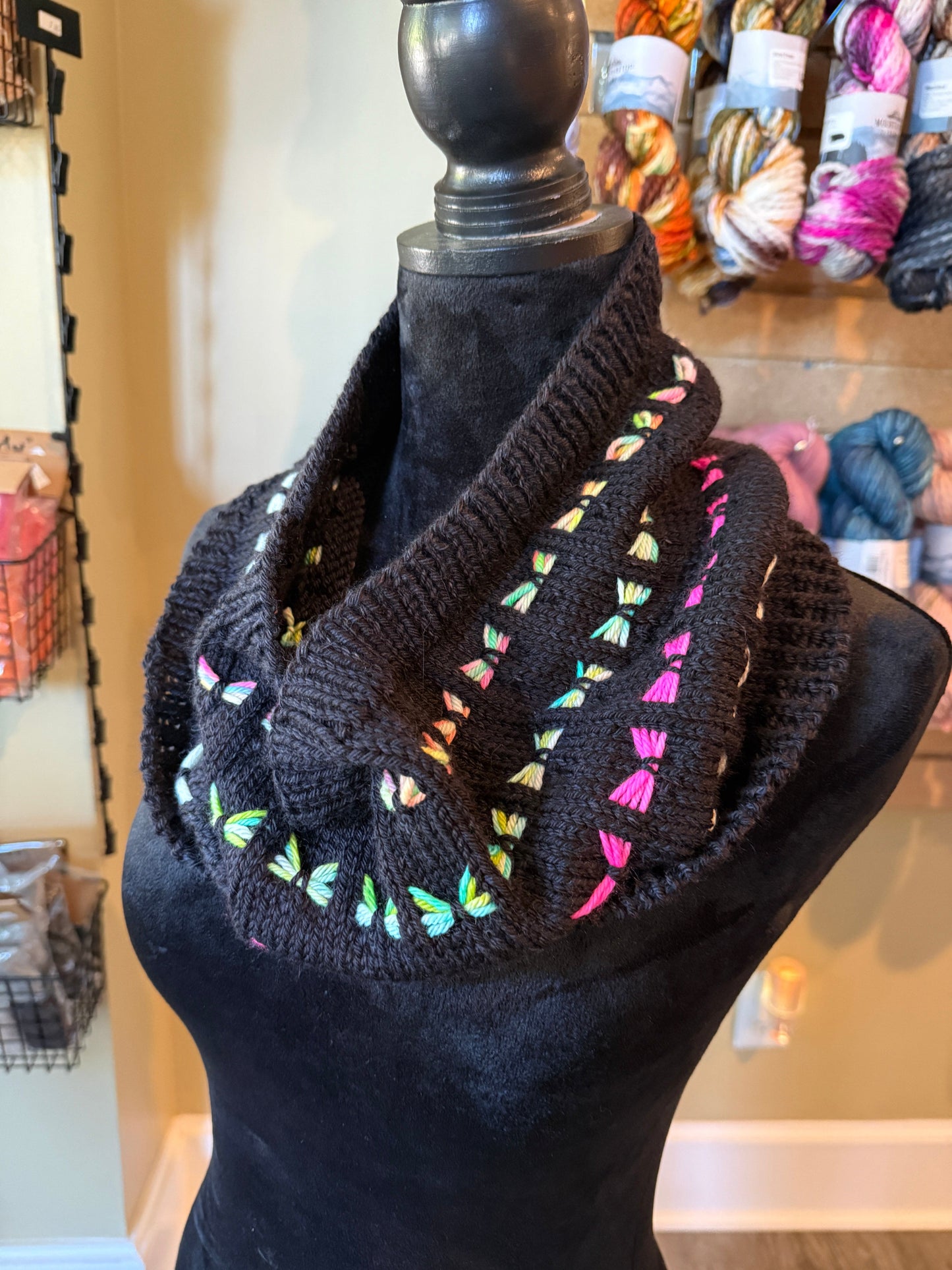 Mountaintop Yarn Flutterby Hand-Knit Cowl Cowl