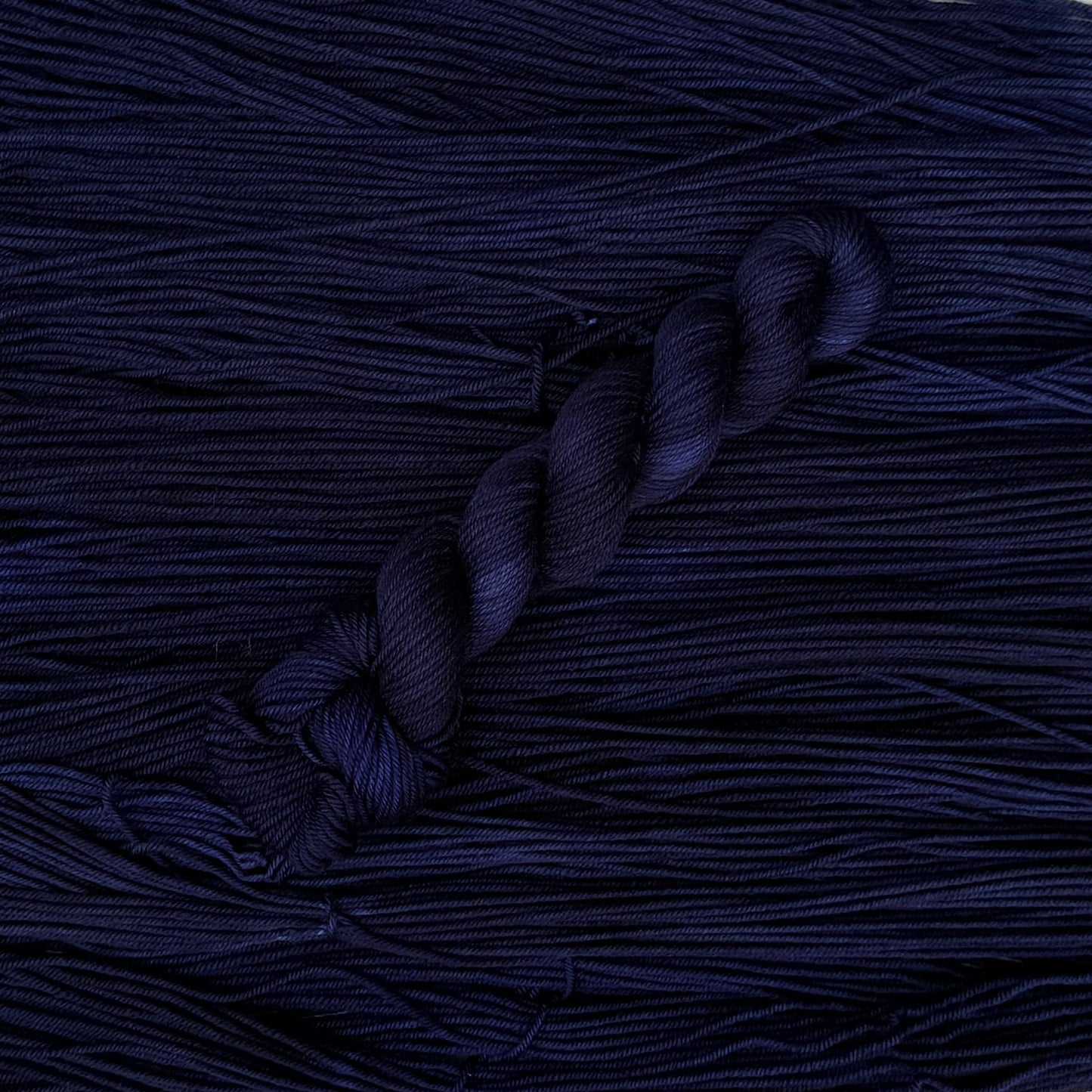 Mountaintop Yarn Heir to the Throne Yarn