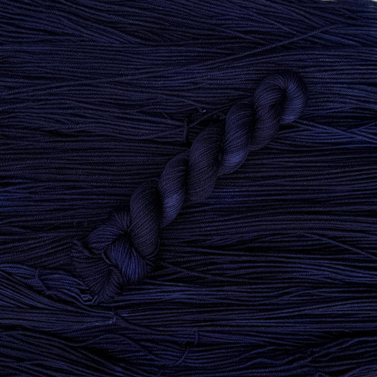 Mountaintop Yarn Heir to the Throne Yarn