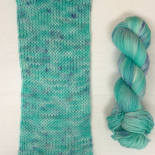 Mountaintop Yarn Kitty!! Yarn