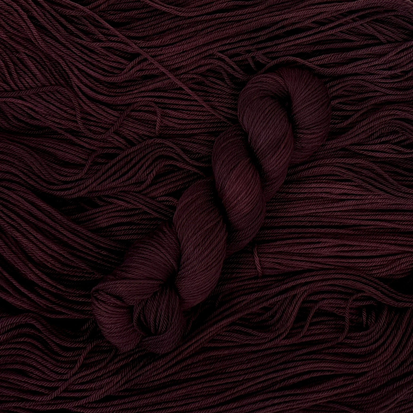 Mountaintop Yarn Marshmallow Select Worsted Garnet Yarn