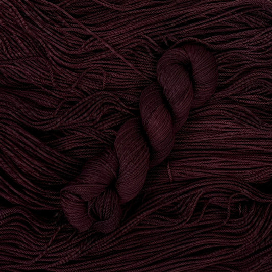 Mountaintop Yarn Marshmallow Select Worsted Garnet Yarn