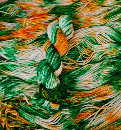 Mountaintop Yarn Sassie Lassie - 100% SW Merino - Aran Yarn