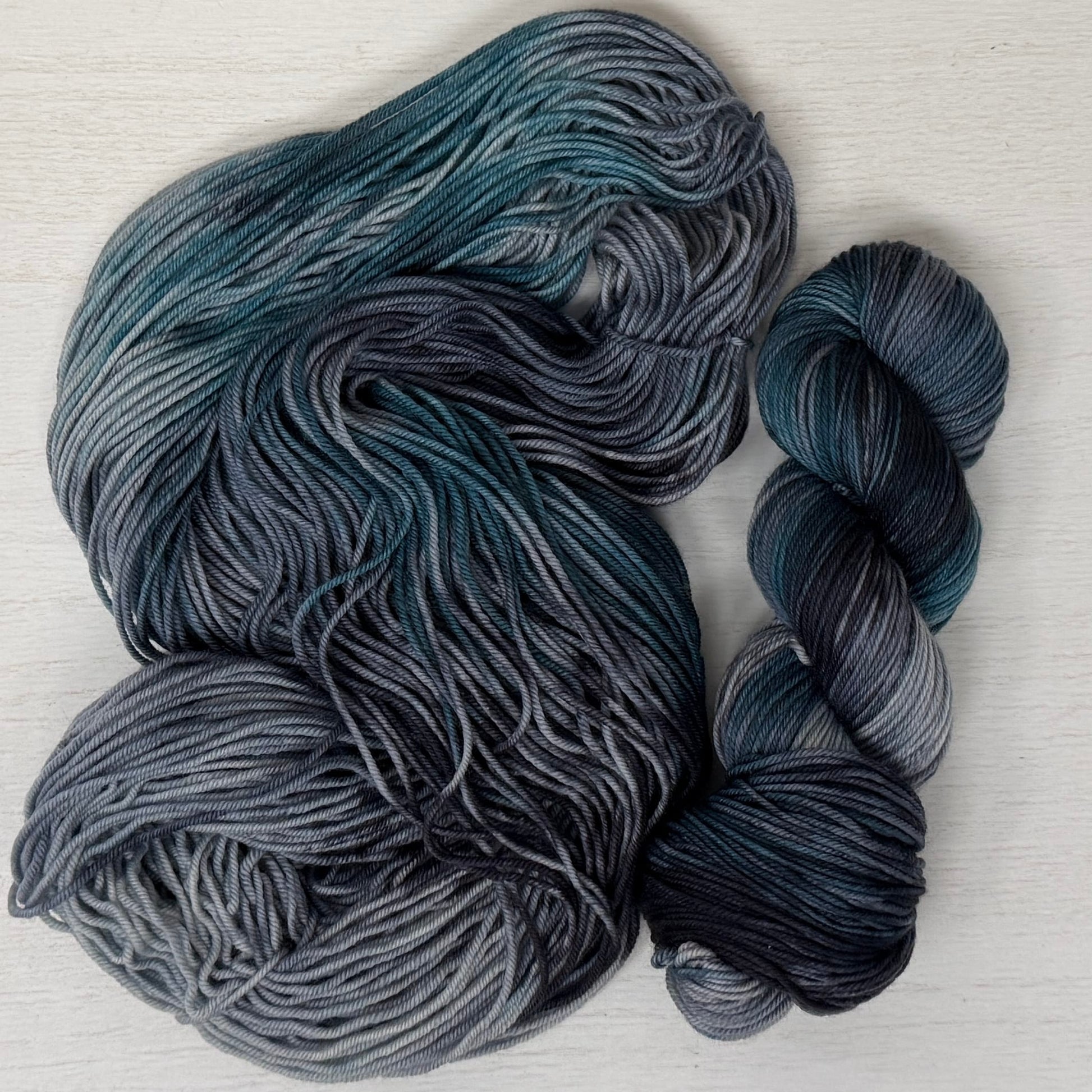 Mountaintop Yarn The Famiiar Yarn